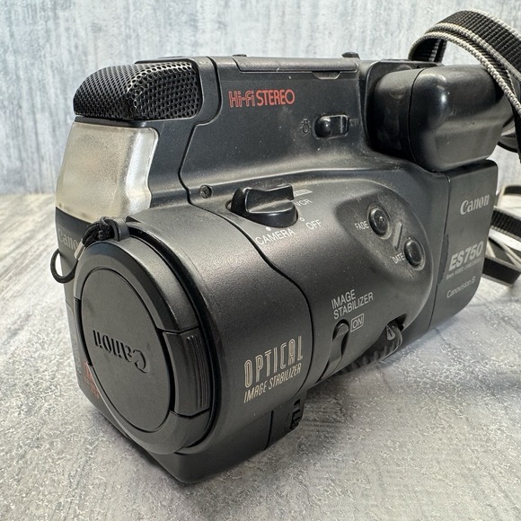 Canon ES750 8mm Video8 Camcorder Camera Video Transfer No Battery Untested As Is - Picture 2 of 8